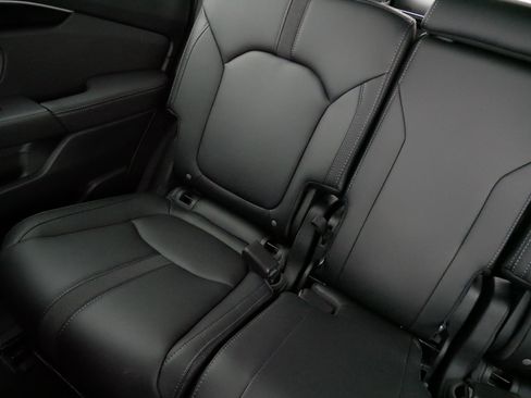 Certified 2025 Honda Pilot EX-L image 12