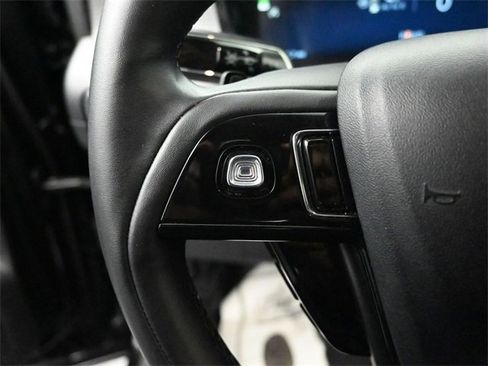 Certified 2024 Lincoln Corsair AWD image 16