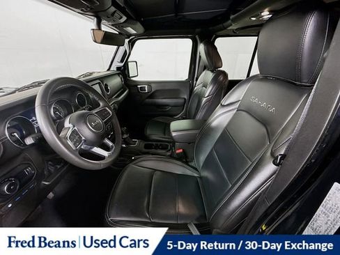 Used 2023 Jeep Wrangler Unlimited Sahara AWD/4WD image 22