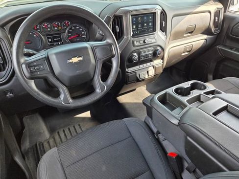 Used 2019 Chevrolet Silverado 1500 Custom w/ Custom Value Package image 7