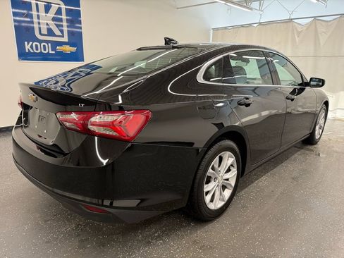 Used 2022 Chevrolet Malibu LT FWD image 2