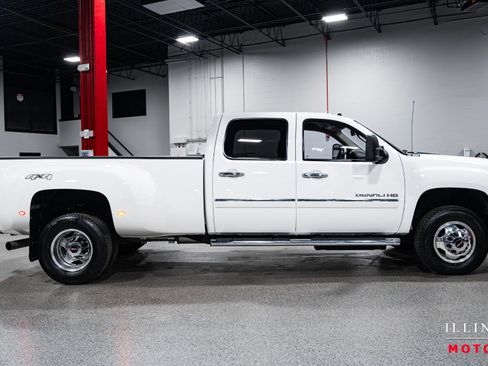 Used 2013 GMC Sierra 3500 Denali image 6