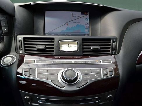 Used 2015 INFINITI Q70 3.7 image 33