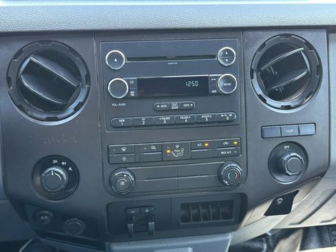 Used 2015 Ford F350 XL w/ Power Equipment Group image 15