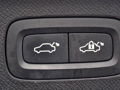 Used 2019 Volvo XC90 T6 Inscription w/ Luxury Package image 29