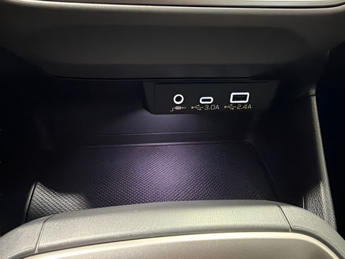 Certified 2025 Subaru Crosstrek 2.5i Premium AWD/4WD image 21