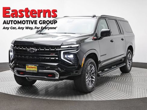 Used 2025 Chevrolet Suburban Z71 AWD/4WD image 1