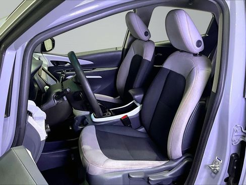 Used 2021 Chevrolet Bolt LT FWD image 21