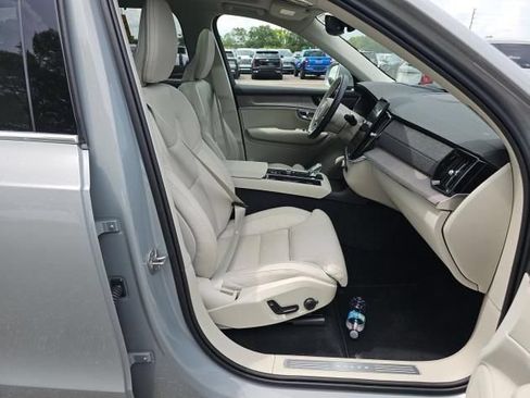 Used 2026 Volvo XC90 B6 Ultra AWD/4WD image 3