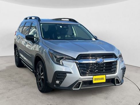 Used 2025 Subaru Ascent Touring image 7