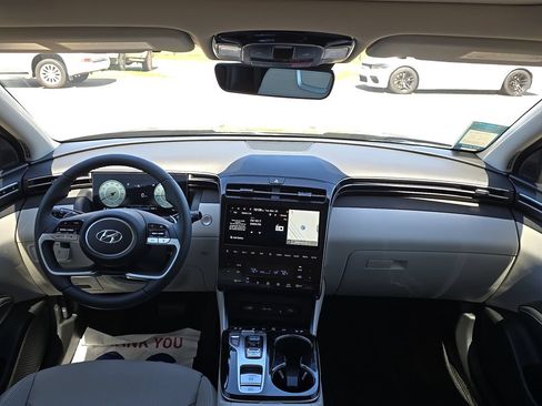 New 2024 Hyundai Tucson Limited FWD image 6