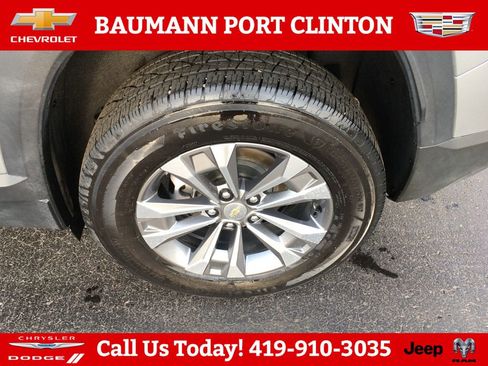 Used 2025 Chevrolet Equinox LT image 25