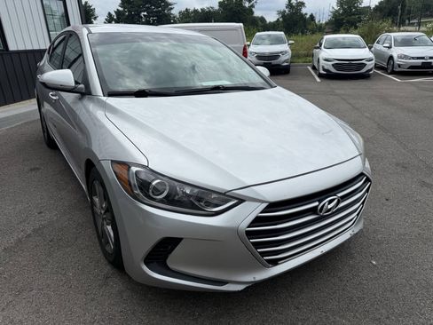 Used 2018 Hyundai Elantra SEL FWD image 4
