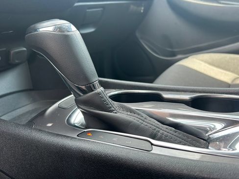 Used 2020 Chevrolet Malibu LS FWD image 16