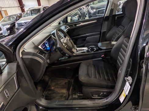 Used 2014 Ford Fusion SE image 15