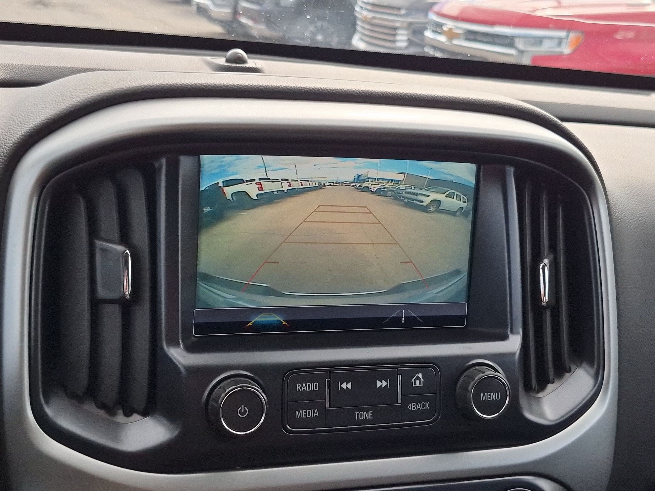 Used 2018 Chevrolet Colorado LT w/ LT Convenience Package RWD image 22
