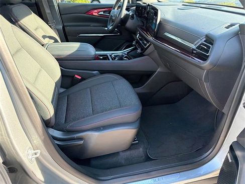 Certified 2024 Chevrolet Traverse Z71 w/ Enhanced Driving Package image 13