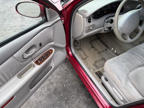 Used 2003 Buick Century Custom w/ Preferred Equipment Group 1SB image 10