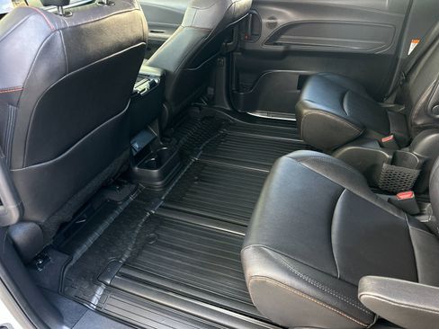 Used 2024 Toyota Sienna XSE w/ XSE Plus Package image 12