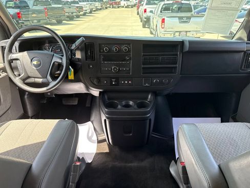 Used 2015 Chevrolet Express 3500 LT w/ LT Preferred Equipment Group RWD image 34