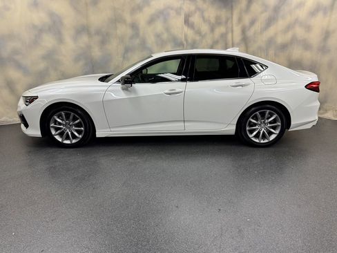 Used 2022 Acura TLX image 3