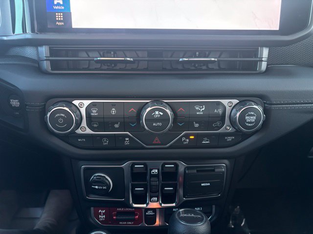 New 2026 Jeep Gladiator Mojave w/ Safety Group AWD/4WD image 23