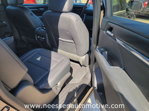 Used 2024 GMC Acadia Elevation w/ Trailering Package image 13