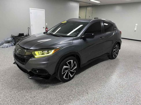 Used 2019 Honda HR-V Sport image 7
