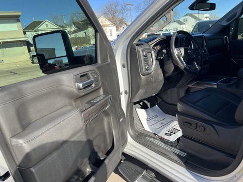 Used 2022 Chevrolet Silverado 2500 LTZ w/ LTZ Plus Package image 19