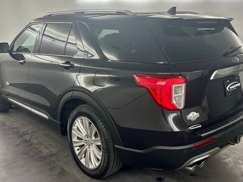 Used 2022 Ford Explorer King Ranch w/ Technology Package RWD image 7