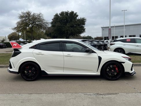 Used 2021 Honda Civic Type R image 3