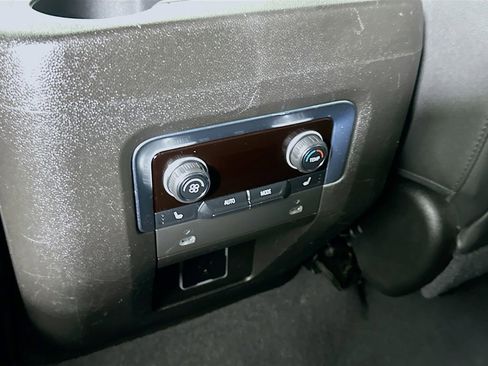Used 2021 Chevrolet Tahoe RST w/ Luxury Package RWD image 32