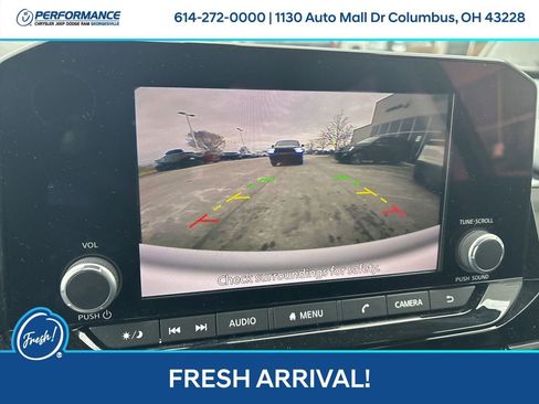 Used 2024 Nissan Pathfinder SV image 23