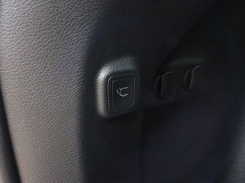Used 2022 Jeep Cherokee Latitude Lux w/ Sun & Sound Group FWD image 20