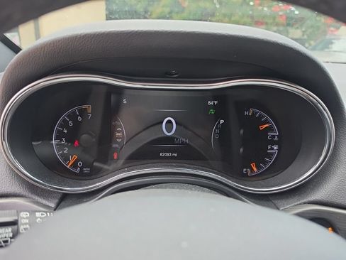 Used 2021 Jeep Grand Cherokee Laredo X RWD image 23