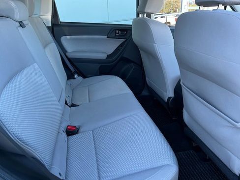 Used 2018 Subaru Forester 2.5i Premium image 17