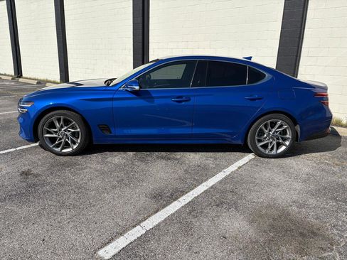Used 2022 Genesis G70 2.0T RWD image 2