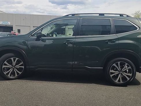 Used 2024 Subaru Forester Limited AWD/4WD image 3