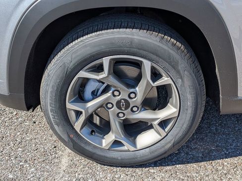 New 2026 Chevrolet Trax LT w/ Driver Confidence Package image 11