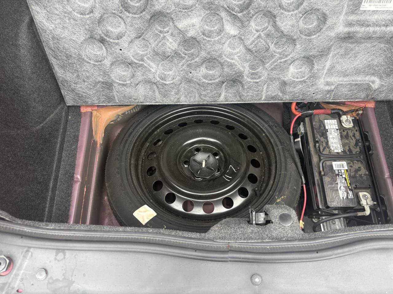 Used 2010 Dodge Challenger R/T RWD image 34