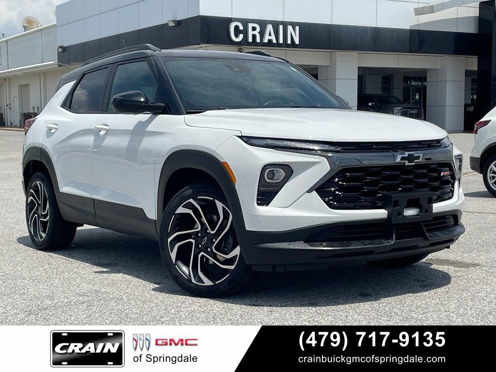 Used 2024 Chevrolet TrailBlazer RS w/ Driver Confidence Package AWD/4WD image 1