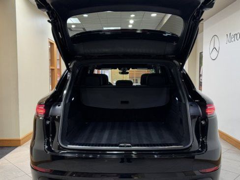 Used 2021 Porsche Cayenne Turbo image 29