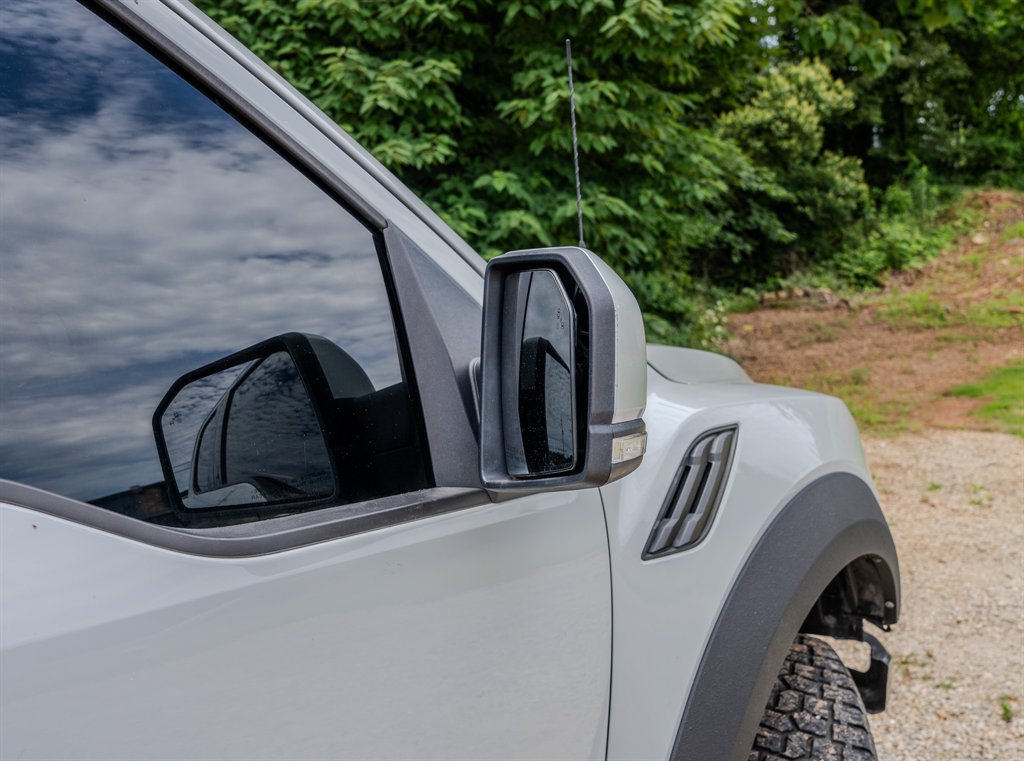 Used 2017 Ford F150 Raptor w/ Equipment Group 802A Luxury AWD/4WD image 12