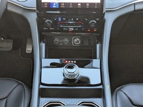 New 2025 Jeep Grand Cherokee L Limited w/ Luxury Tech Group II RWD image 20
