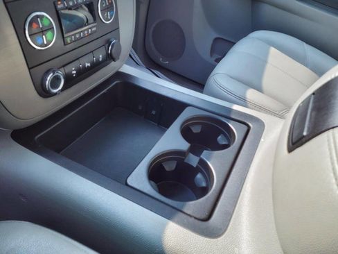 Used 2014 Chevrolet Tahoe LT image 15