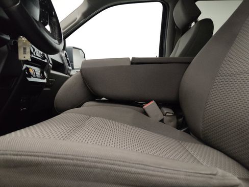 Used 2015 Ford F150 XLT w/ Equipment Group 301A Mid RWD image 17