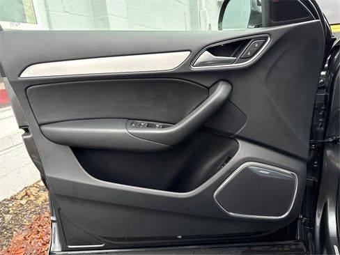 Used 2018 Audi Q3 2.0T Premium Plus w/ Premium Plus Package image 22