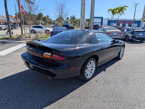 Used 2002 Chevrolet Camaro Z28 w/ SS Performance/Appearance Pkg image 12