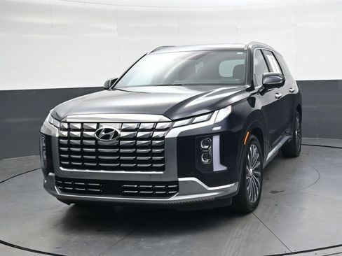 Used 2024 Hyundai Palisade Calligraphy image 9