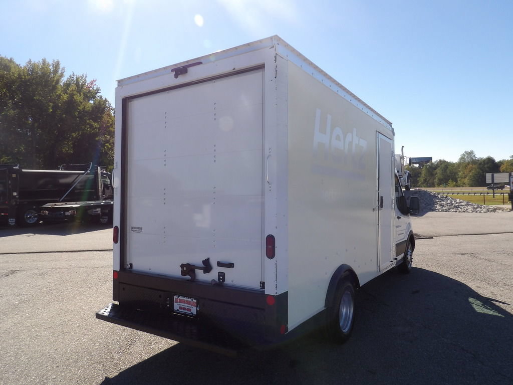 Used 2022 Ford Transit 350 DRW RWD image 7